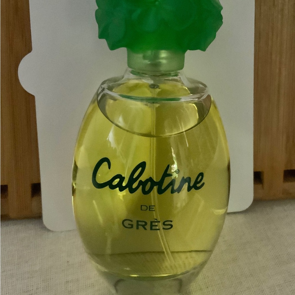 💚BNIB Cabotine perfume 💚